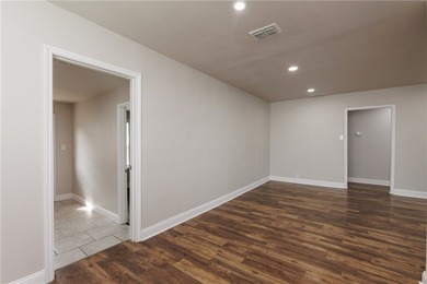 MUST SEE!!!! This charming 3-bedroom, 1-bath home offers comfort - photo 10