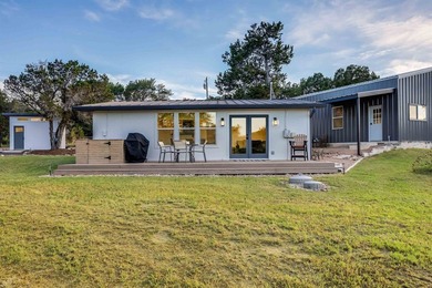 Experience the peace of the Texas Hill Country - photo 3