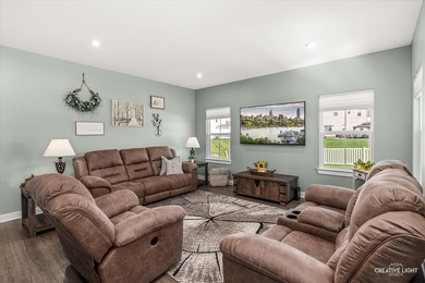 Why wait to build when you can move right into this like-new - photo 8