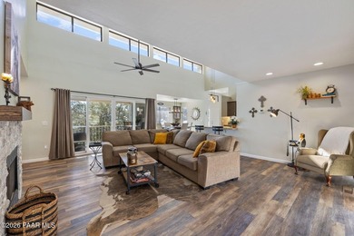 This beautifully updated custom home in sought-after Thumb Butte - photo 8