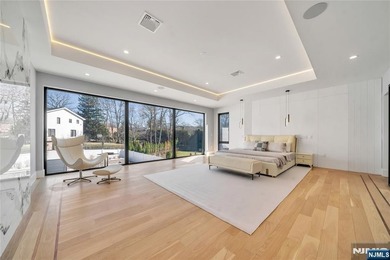 Located on Roberts Road, one of Englewood Cliffs' premier - photo 27
