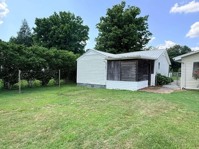 Charming 2BR/2BA home on .41 acres featuring owned solar panels - photo 29