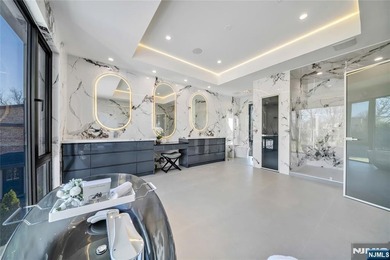 Located on Roberts Road, one of Englewood Cliffs' premier - photo 29