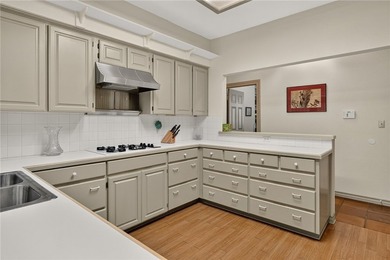 Welcome to your own private sanctuary! Nestled in the highly - photo 8