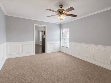 Freshly painted 3-bedroom, 2-bath well maintained home featuring - photo 4