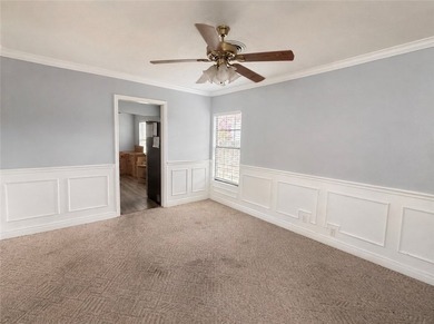 Freshly painted 3-bedroom, 2-bath well maintained home featuring - photo 6