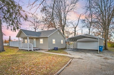 Lake Home For Sale in Granite City, Illinois