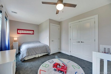 Spacious Open Plan Home with So Much to Offer near Several Great - photo 15