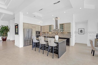 Custom, custom, custom... an extraordinary residence where every - photo 17