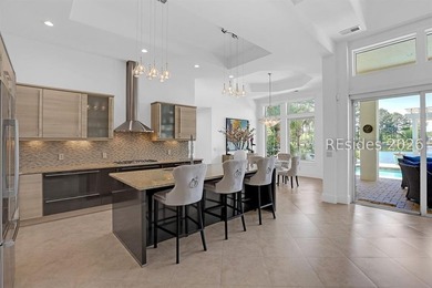 Custom, custom, custom... an extraordinary residence where every - photo 18