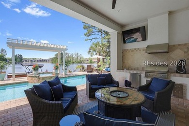 Custom, custom, custom... an extraordinary residence where every - photo 28