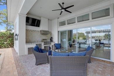 Custom, custom, custom... an extraordinary residence where every - photo 29