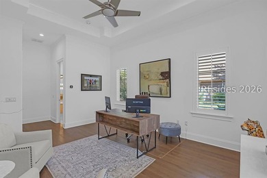 Custom, custom, custom... an extraordinary residence where every - photo 40