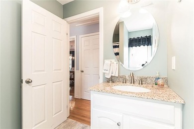 A perfect opportunity to own an immaculately kept 4 bedroom, 2 - photo 18