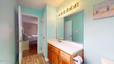For Sale in Salty Shores! A fully furnished 3-bedroom 2-bathroom - photo 22