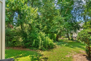 Welcome to Ashleytowne Village! This well-maintained 3-bedroom - photo 23