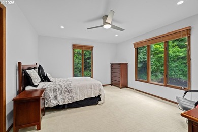 Beautifully sited with striking natural wood accents in quiet - photo 23