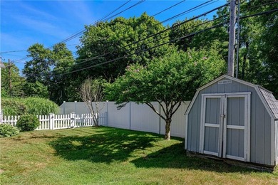 A perfect opportunity to own an immaculately kept 4 bedroom, 2 - photo 37
