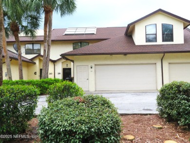 Lake Townhome/Townhouse For Sale in Orange Park, Florida