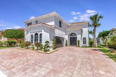 Lake Home For Sale in Wellington, Florida
