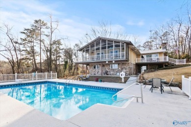 Lake Home For Sale in Guntersville, Alabama