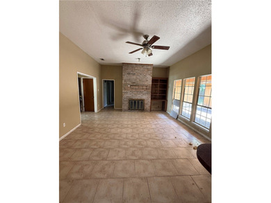 Packed with charm and endless potential, this adorable 3-bedroom - photo 6