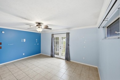 This is a unapproved short sale. Submit your offer for this - photo 17