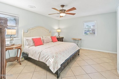 Welcome to this well-kept 3 bedroom, 2 bath ranch-style home - photo 22