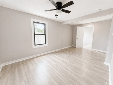 This charming 3-bedroom, 1-bath home offers 1,080 square feet of - photo 4