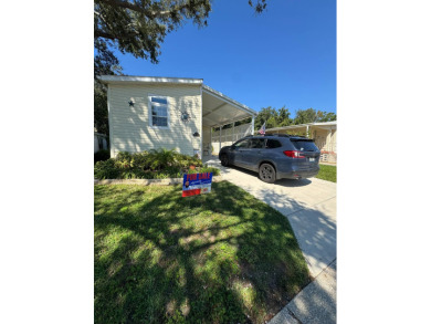 (private lake, pond, creek) Home For Sale in Tampa Florida