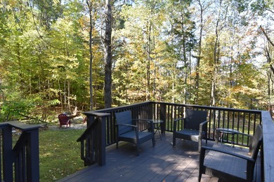 Custom-built tiny home by Adirondack White Pine Cabins in 2011 - photo 12