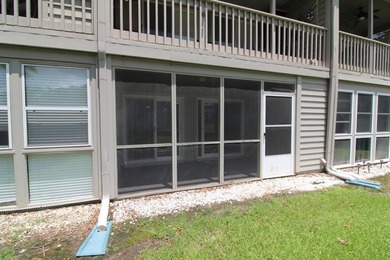 This 1st floor 1BR/1.5BA unit is located at Fairwood Lakes III - photo 12
