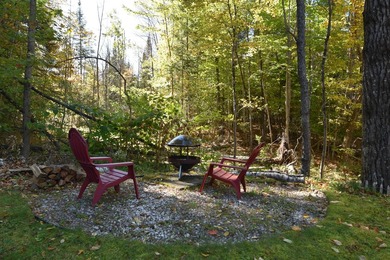 Custom-built tiny home by Adirondack White Pine Cabins in 2011 - photo 13