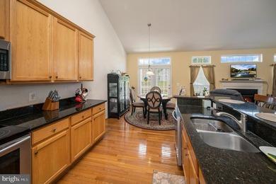 Beautiful 4-bed, 3.5-bath rambler in Hopyard Farm with a - photo 15