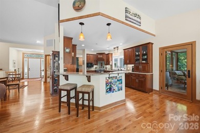 Welcome to your lakefront retreat in Harbor Ridge, where - photo 17