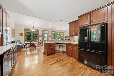 Welcome to your lakefront retreat in Harbor Ridge, where - photo 19