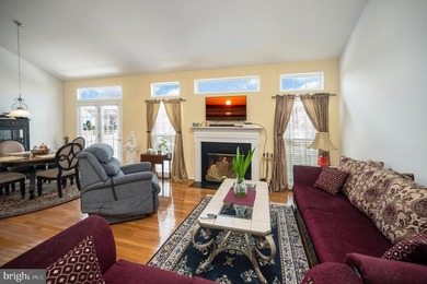 Beautiful 4-bed, 3.5-bath rambler in Hopyard Farm with a - photo 19