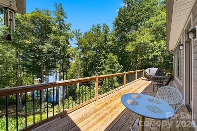 Welcome to your lakefront retreat in Harbor Ridge, where - photo 25