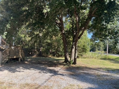 Charming 3-Bedroom Home in Waveland Lot goes street to street - photo 27