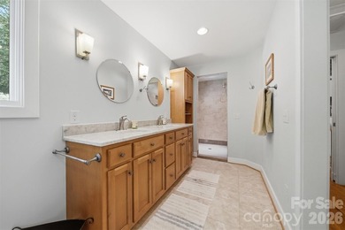 Welcome to your lakefront retreat in Harbor Ridge, where - photo 30