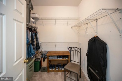 Beautiful 4-bed, 3.5-bath rambler in Hopyard Farm with a - photo 31