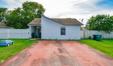 This 3-bedroom, 2-bathroom single-family home at 15216 SW 112th - photo 33