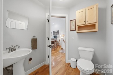 Welcome to your lakefront retreat in Harbor Ridge, where - photo 35