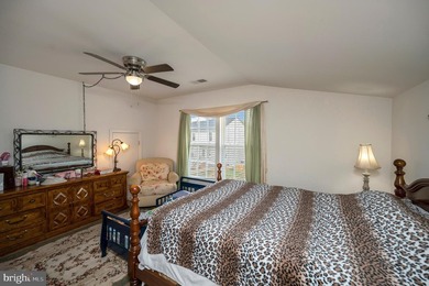 Beautiful 4-bed, 3.5-bath rambler in Hopyard Farm with a - photo 40