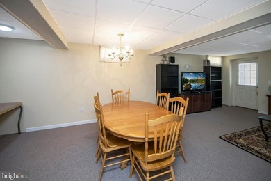 Beautiful 4-bed, 3.5-bath rambler in Hopyard Farm with a - photo 41