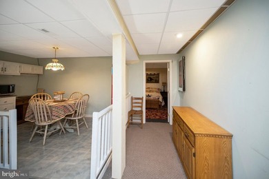 Beautiful 4-bed, 3.5-bath rambler in Hopyard Farm with a - photo 44
