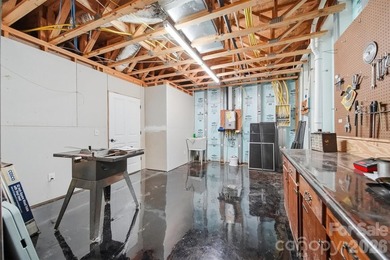 Welcome to your lakefront retreat in Harbor Ridge, where - photo 46
