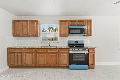 Calling all first time home buyers! Completely REDONE for top to - photo 6