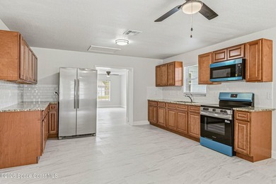 Calling all first time home buyers! Completely REDONE for top to - photo 7
