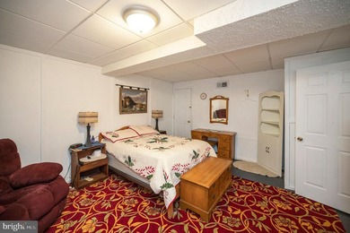 Beautiful 4-bed, 3.5-bath rambler in Hopyard Farm with a - photo 47